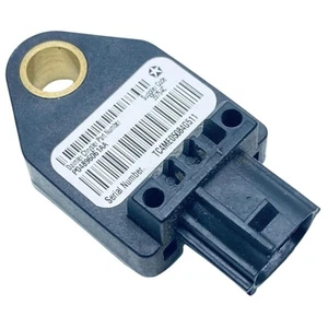 P04896061AA Sensore di crash/impatto di distribuzione Chrysler Sebring (JS) 2008 - Picture 1 of 3
