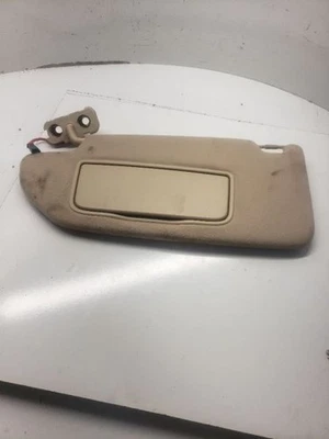 Солнцезащитный козырек водителя с подсветкой подходит для 05–09 VOLVO 60 SERIES 1105618 - Изображение 1 из 4