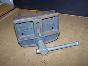 Vintage Columbian 6cou2 6" Woodworking Under Bench Vise with pop up dog - Picture 1 of 5