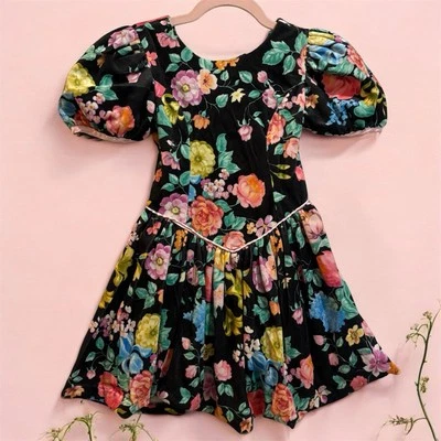 Vestido De Colección Amy Byer Colorido Floral Manga Abullonada Ajuste y Acampanado Terciopelo Talla 8 Niñas Foto 1 de 4