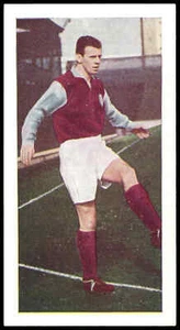 Chix - 'Famous Footballers S2' (1957) - #4 - J. Dick (West Ham) - Picture 1 of 2
