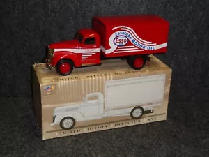 ESSO GASOLINE EXXON HUMBLE 1942 CHEVY 1-1/2 TON VAN BOX TRUCK LIBERTY CLASSICS - Picture 1 of 7