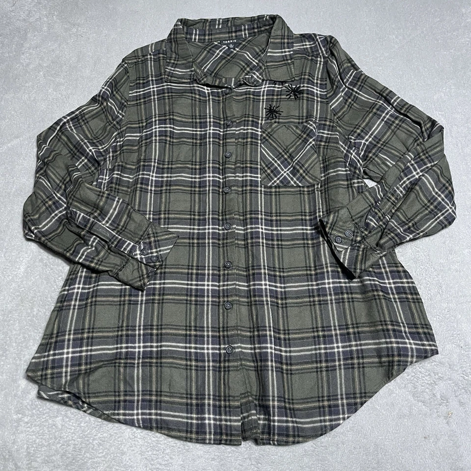 Top tórrido para mujer 3X túnica boho verde a cuadros con botones detalle de cuentas Foto 1 de 4