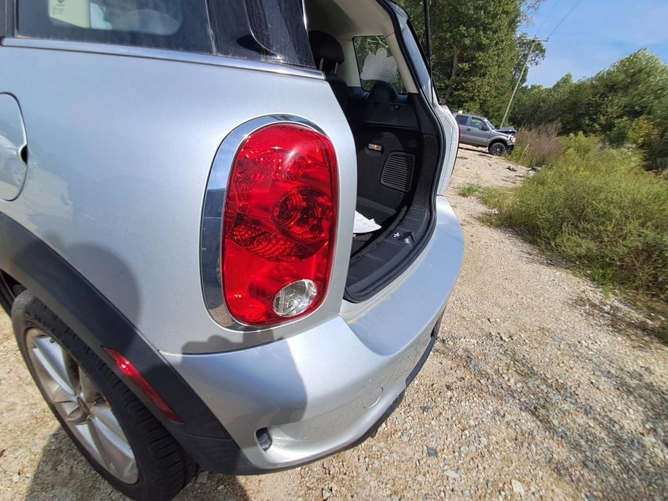 Luz trasera izquierda para conductor compatible con 11-16 Countryman 2701688 Foto 1 de 1