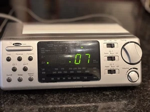 Roberts CR 9910 Radiowecker Wecker Digital MW LW FM Vintage Retro getestet funktioniert - Bild 1 von 4