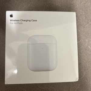 Genuine Apple Wireless Charging Case For Airpods - A1938 Brand New Factory Seal - Photo 1 sur 6