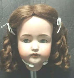 SIZE 9 DOLL WIG LIGHT BROWN SUZANNE ANTIQUE MODERN SYNTHETIC MOHAIR SALE! - Picture 1 of 5