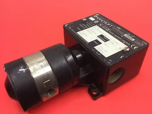 ASHCROFT - P/N: D424B - Interruptor de presión - Imagen 1 de 4