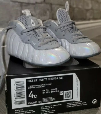 NIKE LIL'POSITE ONE KSA (CB) LT GRIS HUMO/BLANCO-AZUL FURIA GRIS HUMO CLAIR/BLANCO Foto 1 de 3