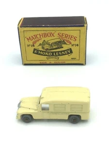 Matchbox 14a Daimler Ambulance in original box - Picture 1 of 10