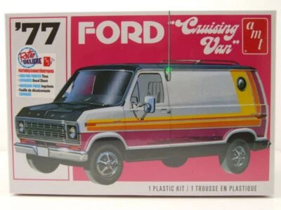 Ford Cruising Van 1977 Modellino Auto Kit Costruzione Plastica 1:25 AMT - Immagine 1 di 4