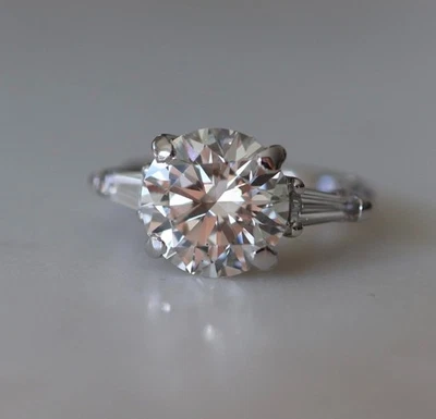 5.50ct Round & Baguette Cut Diamond White Gold Solitaire Trilogy Ring Certified - Image 1 of 4