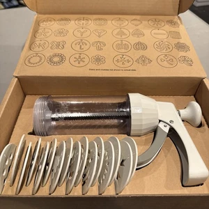 The Pampered Chef 1525 Cookie Press with 16 Discs - White - Picture 1 of 5