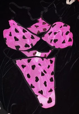 Винтажный Y2K Victoria's Secret 36B на косточках розовый W сердца бюстгальтер и стринги комплект новый без ЯРЛЫКОВ - Изображение 1 из 4