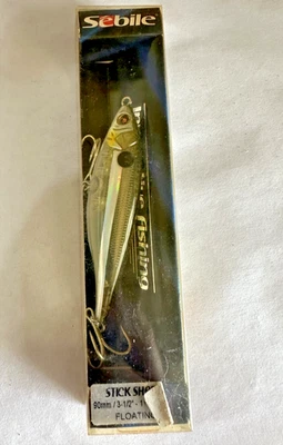 Sebile Stick Shadd 90 ft SB2 flotante 3/8 oz - 3,5" - Ganchos para el propietario - Pez rojo lubina Foto 1 de 4
