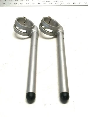 Barra de clip para manillar derecho Ducati 03-07 749 999  Foto 1 de 4