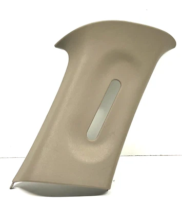 2005 Ford Excursion painel traseiro esquerdo acabamento pilar C seixo médio (castanho) - Imagem 1 de 4