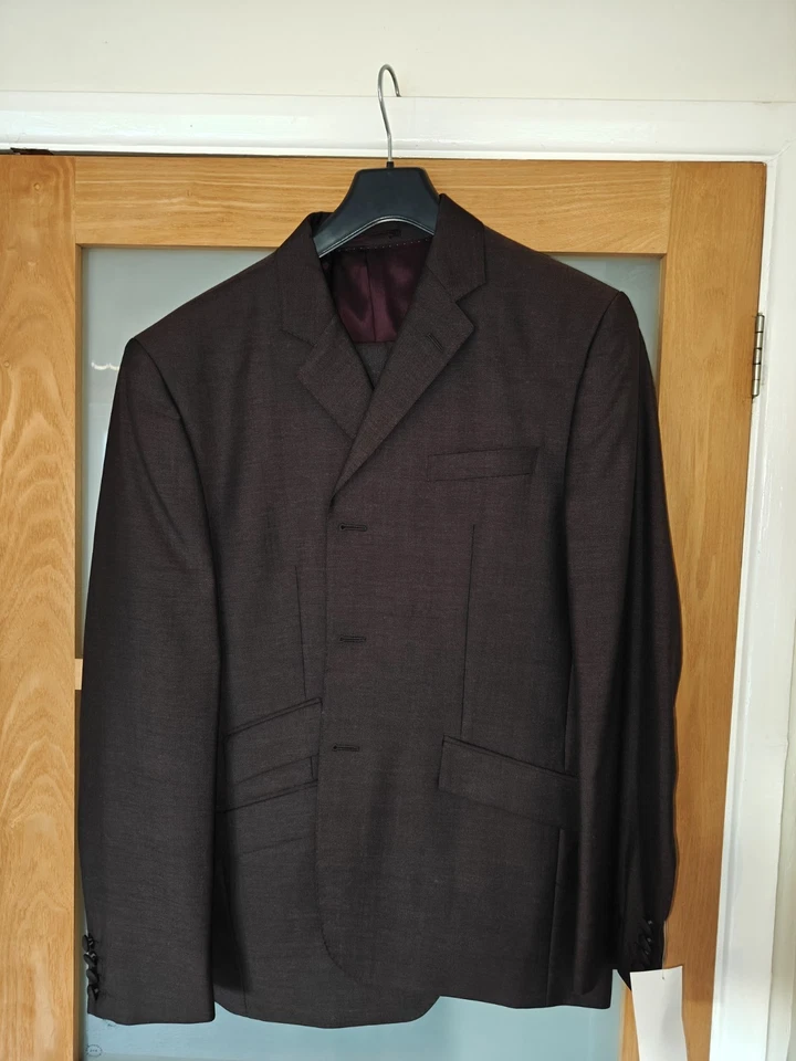 Jump The Gun 3 button 'Mod' style 2-piece suit. Brand new with tag - Image 1 of 4