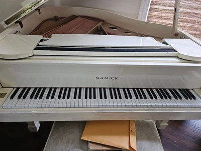 piano de cola samick baby Foto 1 de 4