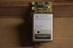 HP 10544-60511 10 MHz High Stability Crystal Oscillator with circuit card - Picture 1 of 5
