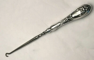 Antiguo gancho de botón con mango de ley 8 7/8", monograma en mango Foto 1 de 4