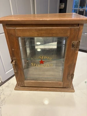 Gabinete esterilizador antiséptico de principios del siglo XX, madera de roble, médico, peluquero, farmacia  Foto 1 de 4