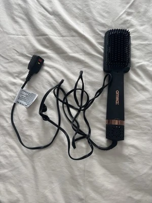 Secador de soplado Amika Double Agent 2 en 1 + cepillo alisador solo usado tres veces Foto 1 de 4