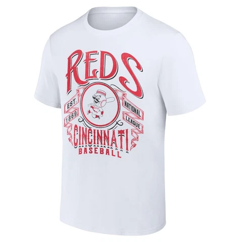 Cincinnati Reds Distressed Baseball Sport Team Unisex T-shirt Gift For Men S-3XL Cover