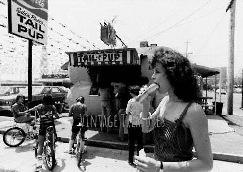 Sigourney Weaver Eating Hot Dog in LA Photo Print Poster - Image 1 of 1