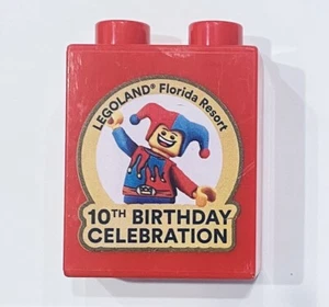 Legoland Florida 10th Birthday Anniversary Celebration Brick Red Duplo RARE - Bild 1 von 3
