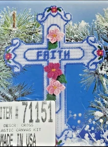 Wall Decor Faith Cross Plastic Canvas Needlepoint Craft Kit 1617 Design Works - Picture 1 of 6