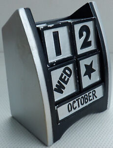 2002 Perpetual Cube Block Calendar Resin Silver/Black Office Desk Top