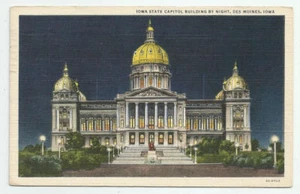 Iowa State Capitol Building by Night Des Moines postal 1945 vintage IA - Imagen 1 de 2