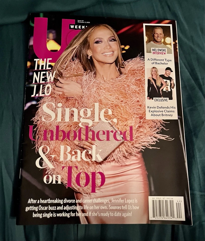 US Weekly Magazine  November 3,  2025  J. Lo / Mel Owens / Kevin & Britney - Image 1 of 1
