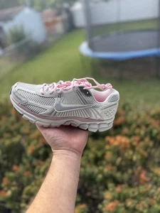 Size 8 - Nike Air Zoom Vomero 5 520 Pack - Pink Foam W - Picture 1 of 10