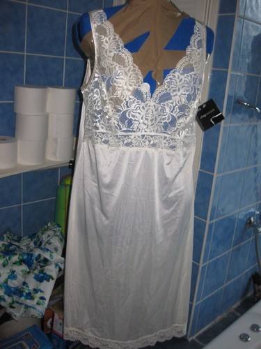 Picture 1 of 3
