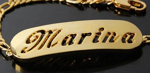 Plaqué or 18k Bracelet Prénom 'Marina' La Saint Valentin Cadeaux pour elle - Afbeelding 1 van 8