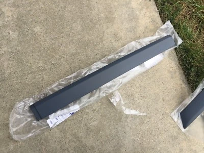 2006-2008 宝马 E65 E66 730d 740i 740Li 735i 735Li 保险杠许可证删除成型  — 第 1/2 张图片