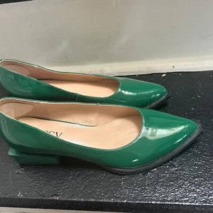 ROTCV Green Pointed Toes Shoes 38 - Picture 1 of 6