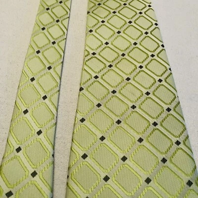 Corbata Giorgio Armani Etiqueta Negra Verde Claro 3D Geométrica 100% Seda Italia Nueva Foto 1 de 4