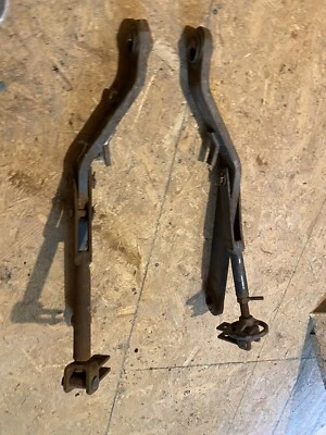 Braços inferiores Kubota B5200 B6100 B7200 B5100 B1750 B7100 B6200 B8200 3pt 3 pontos OE - Imagem 1 de 4