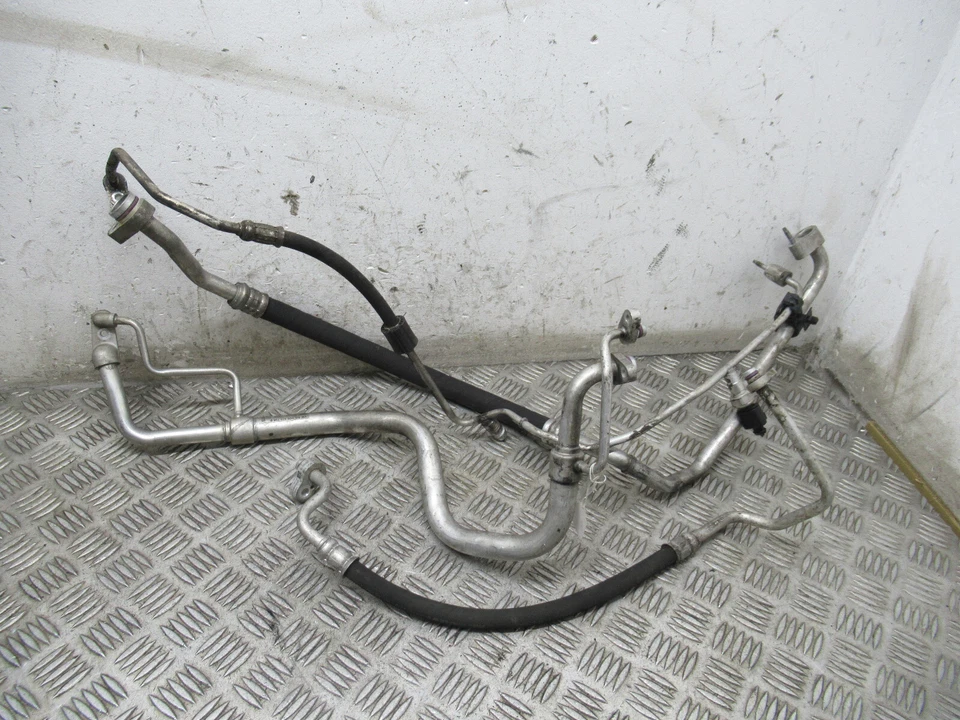 2016 SKODA SUPERB SE 3V 4x4 2.0TDI MK3 5DRS ESTATE AIRCON PIPES HOSES (4x) *8131 - Image 1 of 4