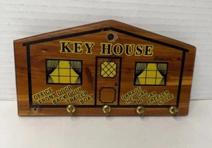 Vintage Wooden House Key Hanger With 5 Hooks And Key Labels - Picture 1 of 5