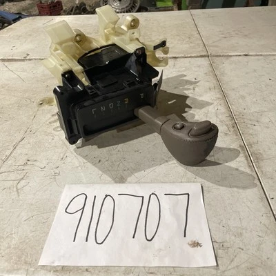 Conjunto de palanca de cambios de transmisión automática Lexus ES300 97-01 OEM DK70831 Foto 1 de 4