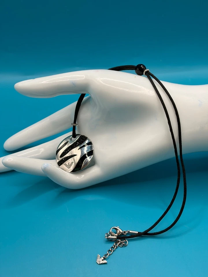 Collar Giorgio Armani Colgante Redondo Negro/Plata Resina Cordón Negro Lariat 925 Foto 1 de 4