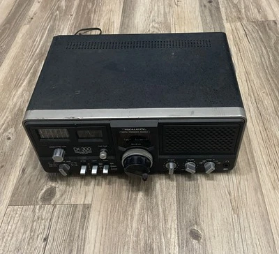 Realistic DX-300 Quartz Communication Base Station Ham RadioReceiver Untested - Image 1 of 4