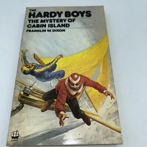 #26 The Mystery Of Cabin Island Hardy Boys Franklin W. Dixon UK Print 1980 PB - Picture 1 of 10