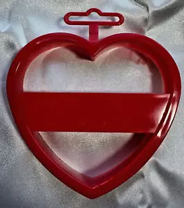 Wilton 3.5" Plastic Heart Cookie Cutter 1993 - Picture 1 of 10