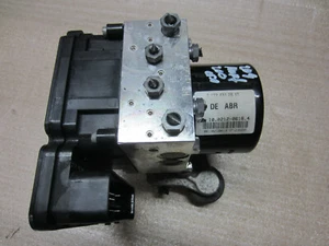 ABS Block steuergerät Hydraulik Mercedes W204 W 204 Mopf 1724312612 1729014100  - Bild 1 von 2