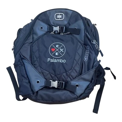 Mochila acolchada para computadora portátil OGIO Squadron 17" negra logotipo de la empresa usada Foto 1 de 4